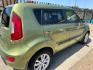 2013 GREEN Kia Soul Base (KNDJT2A59D7) with an 1.6L L4 DOHC 16V engine, AUTOMATIC transmission, located at 2001 E. Lancaster, Ft. Worth, 76103, (817) 336-7000, 32.746181, -97.301018 - Photo #14