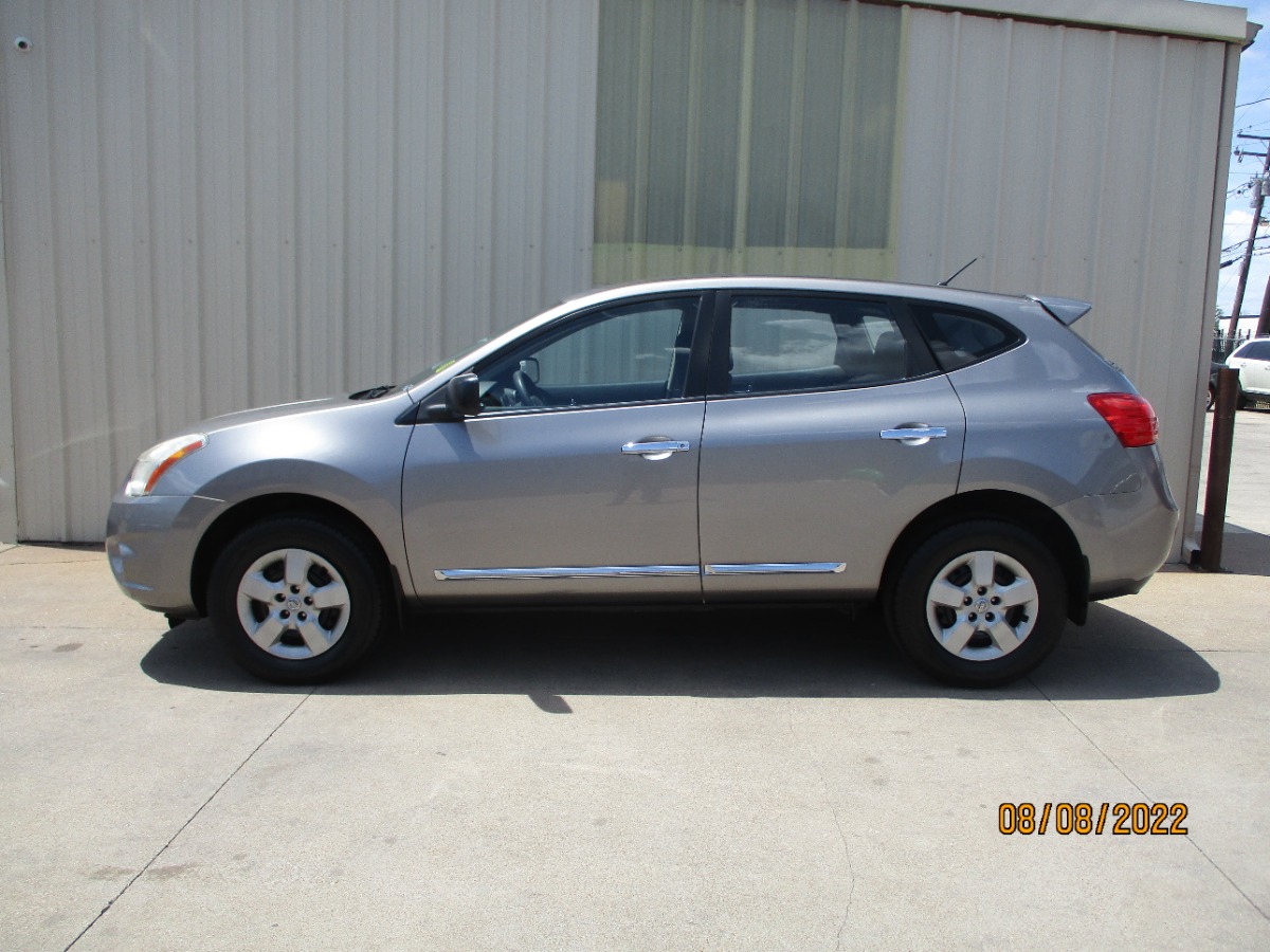 photo of 2011 Nissan Rogue S 2WD
