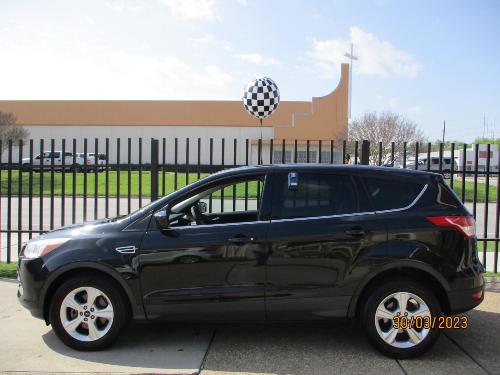 2013 Ford Escape SE AWD (1FMCU9GXXDU) with an 1.6L L4 DOHC 16V engine, 6-Speed Automatic transmission, located at 2001 E. Lancaster, Ft. Worth, 76103, (817) 336-7000, 32.746181, -97.301018 - Photo #0