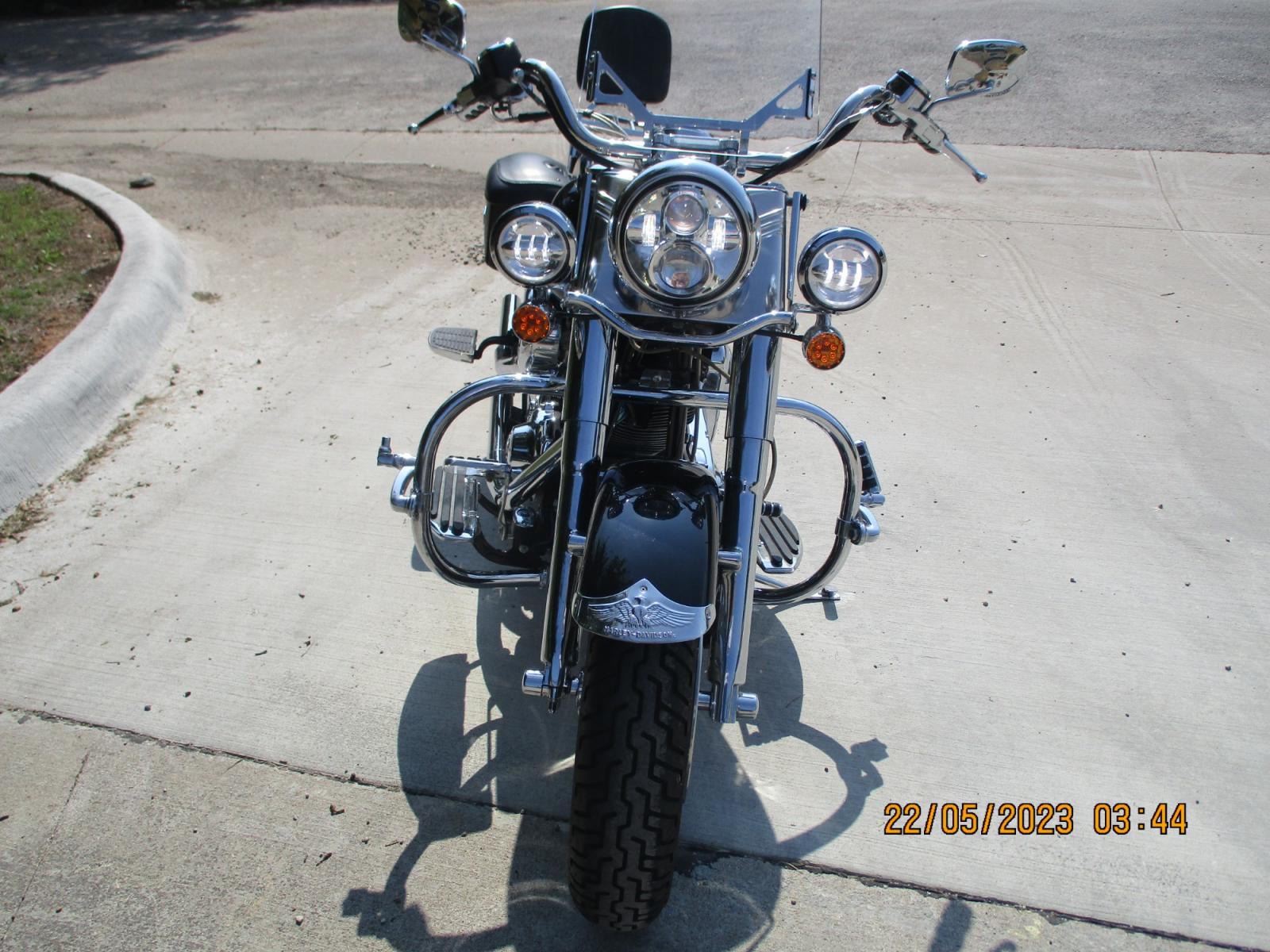 2002 BLACK Harley-Davidson FLSTF $10,000 IN EXTRAS (1HD1BMY1X2Y) with an 1450CC engine, located at 2001 E. Lancaster, Ft. Worth, 76103, (817) 336-7000, 32.746181, -97.301018 - Photo #6