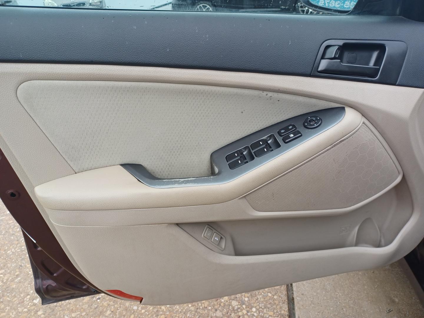 2013 MAROON Kia Optima LX MT (5XXGM4A72DG) with an 2.4L L4 DOHC 16V engine, 5-Speed Manual transmission, located at 2001 E. Lancaster, Ft. Worth, 76103, (817) 336-7000, 32.746181, -97.301018 - Photo#11