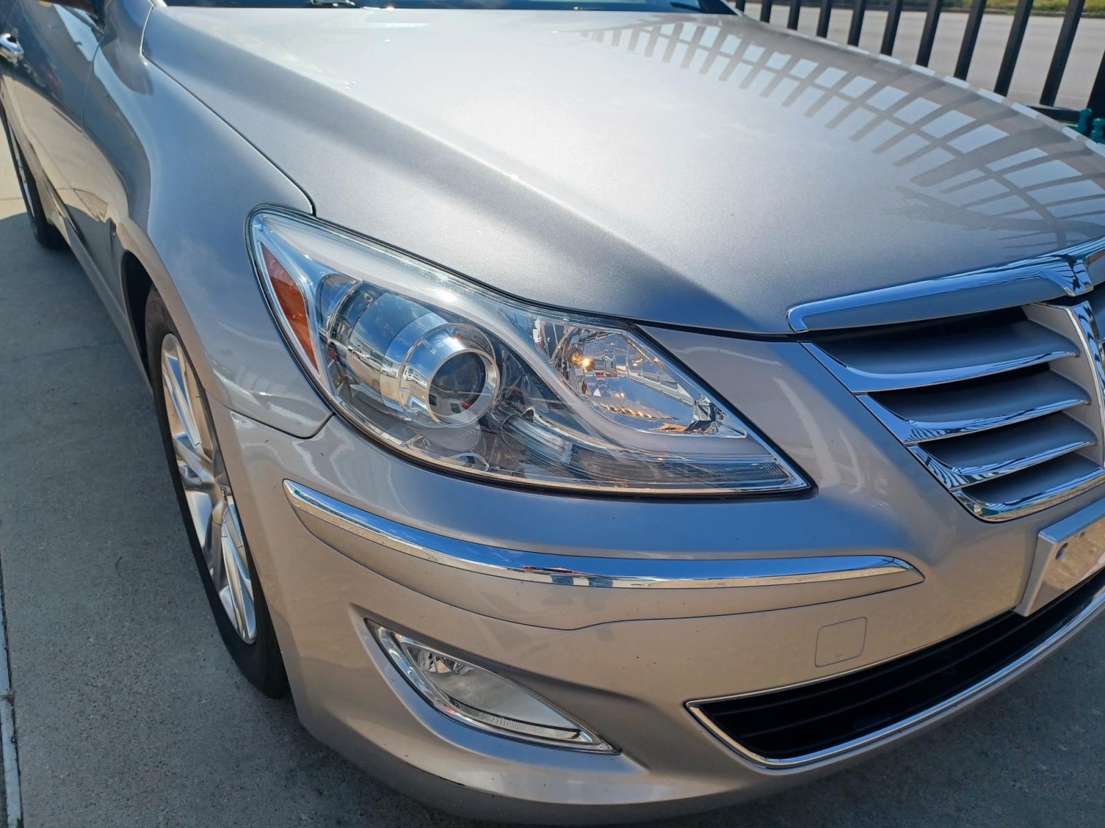 2012 Hyundai Genesis 3.8L (KMHGC4DD6CU) with an 3.8L V6 DOHC 24V engine, 6-Speed Automatic transmission, located at 2001 E. Lancaster, Ft. Worth, 76103, (817) 336-7000, 32.746181, -97.301018 - Photo #2
