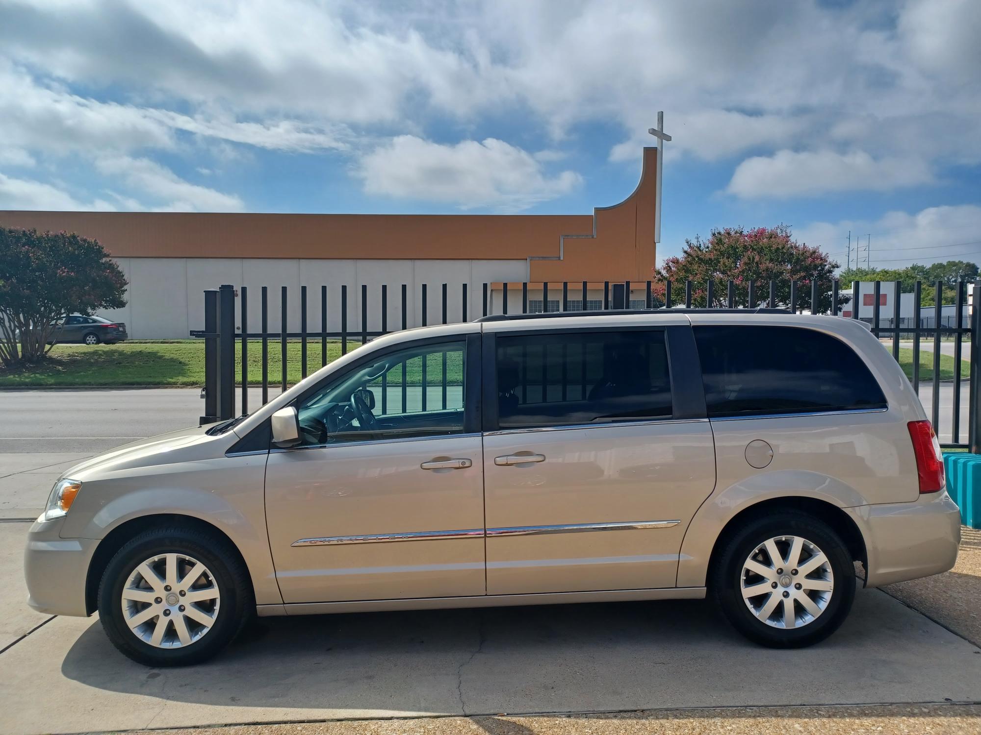 photo of 2016 Chrysler Town & Country Touring                         SPECIAL FINANCING, AS LOW AS $1000 DOWN W.A.C. AND WARRANTY